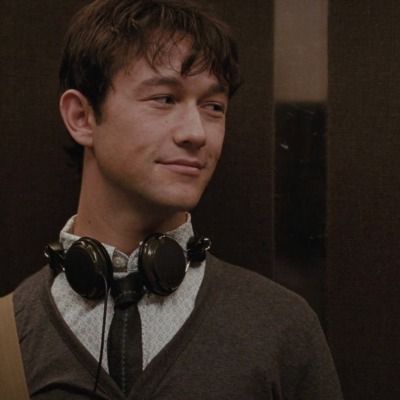 #Icon #Metadinha #Couple Tom From 500 Days Of Summer, Tom And Summer Matching Pfps, Tom Hanson 500 Days Of Summer, Tom Hansen 500 Days Of Summer, Tom 500 Days Of Summer, 500 Days Of Summer Tom, Tom Hansen, Hate Summer, Gordon Levitt