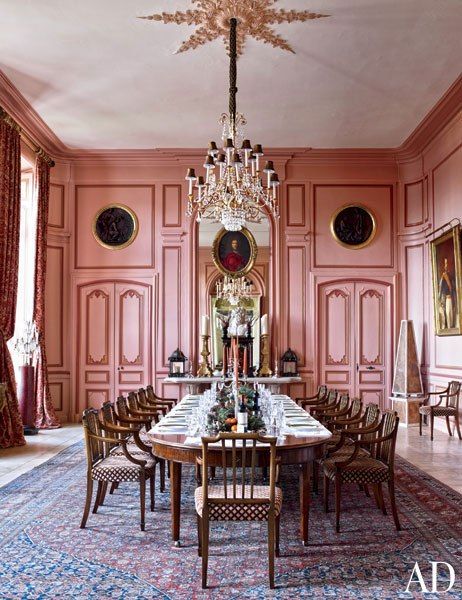 The rose-pink formal dining room of a French estate restored by Timothy Corrigan American Interior, Timothy Corrigan, Architecture Restaurant, Southwestern Home, Elegant Dining Room, Tuscan Decorating, Loire Valley, French Chateau, Top Interior Designers