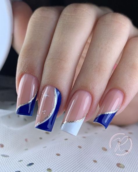 Blue And Silver Nails, Blue Gel Nails, Fancy Nail Art, Blue Glitter Nails, Formal Nails, Fancy Nails Designs, Blue Acrylic Nails, Stylish Nails Designs, Work Nails