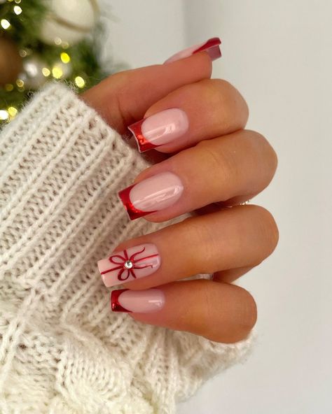 Instagram Winter Christmas Nails Square, November/december Nail Ideas, Square Christmas Nails Acrylic, Winter Nails Tutorial, Christmas Nail Inspo Square, Rings Coquette, Ig Nails, Square Gel Nails, Coquette Heart