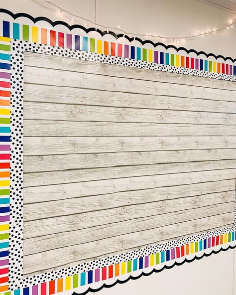 Whiteboard Border Classroom Decor, Double Border Bulletin Board Ideas, Classroom Bulletin Boards Borders, Shiplap Classroom Bulletin Board, Free Printable Bulletin Board Boarders, Cute Bulletin Board Borders, Black And White Bulletin Board Border, White Wood Better Than Paper Bulletin Board Ideas, Decorate White Board Classroom