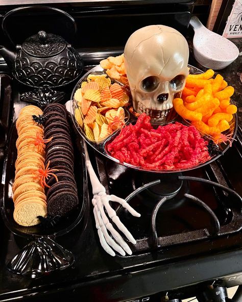 The Addams Family Themed Food, Halloween Snacks Adult Party, Goth Party Snacks, Halloween 22nd Birthday Party, Goth Birthday Party Food, Halloween Birthday Party Snacks, Halloween Party Food Set Up, Boo Day Party Food, Halloween Birthday Party Food Ideas