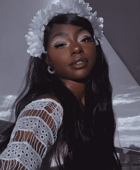 Fairycore Makeup Black Women, White Makeup On Dark Skin, White Under Eyeliner Black Women, Dreamy Makeup Aesthetic, Snow Girl Makeup, Bold Black Makeup, Douyin Black Makeup, Snow Bunny Makeup, White Lashes Makeup