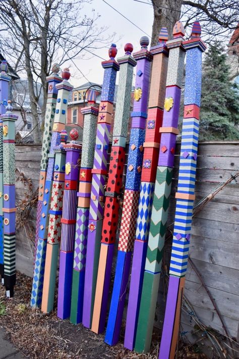 Garden Totem, Unique Garden Art, Art Pole, Painted Post, Garden Totems, Garden Poles, Pole Art, Garden Posts, Fence Art