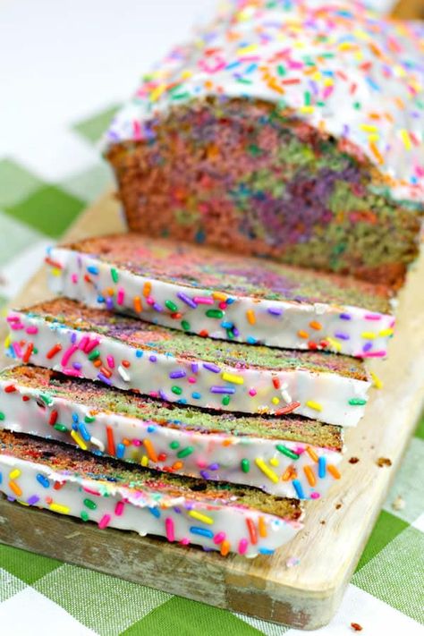 Unicorn Party Food Ideas, Food Ideas Recipes, Easy Food Ideas, Unicorn Party Food, Bread Easy, Party Food Ideas, Kids Treat, Baking Party, Rainbow Food