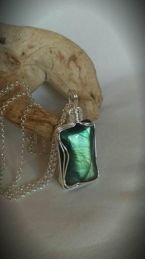 Wire Wrapped Square Stone, Wrapped Stones, Wire Wrapped Stone Jewelry, Wire Wrap Jewelry Designs, Wire Jewelry Tutorial, Wire Jewelry Designs, Square Stone, Wire Wrapping Crystals, Wire Wrapping Stones