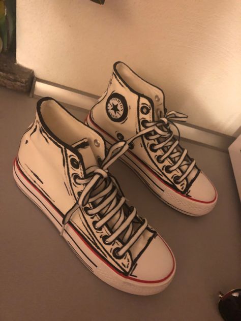 Convers custom cartoon Customize Converse Shoes, Cool Things To Do With Converse, Converse Shoe Writing, Converse Shoes Ideas Diy, Black Converse Designs Diy, Shoe Doodles Ideas, Converse Shoe Designs Art, Custom Converse Aesthetic, Stuff To Draw On Converse