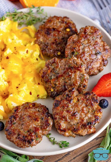 Homemade Breakfast Sausage - The Country Cook Sausage Recipes For Breakfast, Sausage For Breakfast, Breakfast Indian, Homemade Breakfast Sausage Recipe, Homemade Breakfast Sausage, Breakfast Sausage Recipes, Ground Sausage, Breakfast Sausage, Recipes For Breakfast