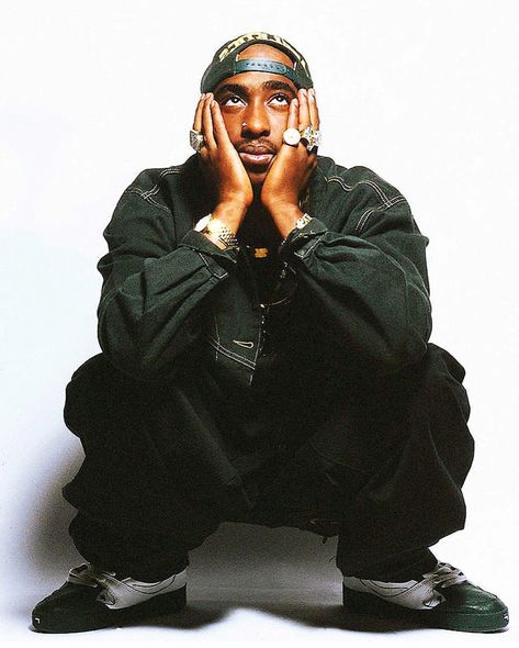 Tupac Photoshoot, Rapper Poses, Rapper Photoshoot, Tupac Outfits, Hiphop Photoshoot, Tupac Rapper, 90s Rap Aesthetic, Hip Hop Photoshoot, Hiphop Photography