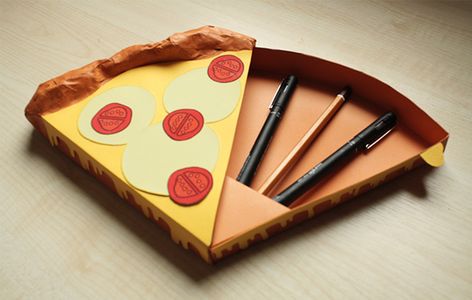 Pizza Box - Pen & Pencil holder for Yr1 Uni Students on Behance Surprise Pizza, Beard Logo Design, Pizza Craft, Creative Pizza, Pizza Boxes, Pizza Box, Packaging Designs, Box Packaging Design, Paper Crafts Origami