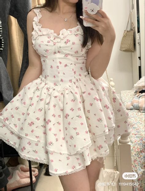 Pretty Dress Casual, Pink Soft Dress, Flower Pattern Clothes, Fairy Coquette Outfits, Coquette Dresses Aesthetic, Croquette Dress, Vestido Blanco Aesthetic, Coquette Dress Outfit, Vestidos Coquette