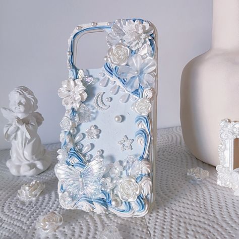 This is a handmade light blue baroque style decoden phone case, and you can choose all brand of phone models. Decoden Case, Decoden Phone Case, Handmade Phone Case, Girly Phone Cases, Kawaii Phone Case, Pretty Iphone Cases, Pretty Phone Cases, Kawaii Accessories, Handmade Lighting