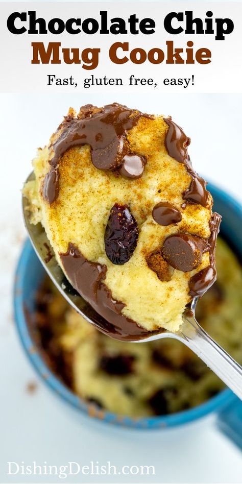 A spoon holding a scoop of chocolate chip mug cookie above the mug with melted chocolate chips. Gluten Free Cookie In A Mug, Gluten Free Mug Cookie, Recipes Mug Cake, Mug Cookie Recipes, Chocolate Chip Mug Cookie, Mug Dessert Recipes, Beautiful Meals, Mug Cookie, Gluten Free Easy