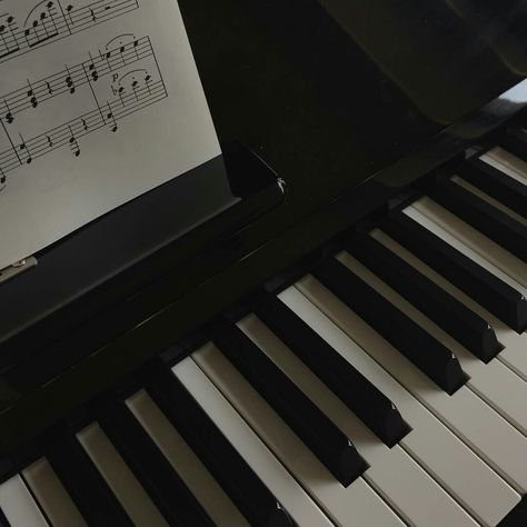 Keyboard, Sheet Music, Piano, Black And White, Music, White, Black