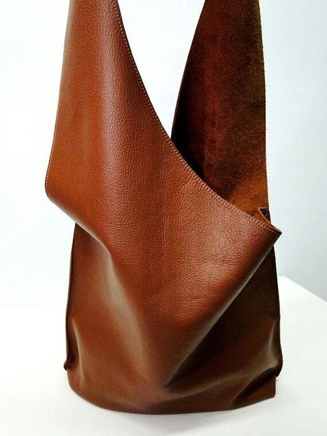 Hermosa Handbag Heaven, Leather Projects, Boot Bag, Beautiful Bags, Fun Bags, Bago, Hobo Bag, Shoulder Handbags, Leather Craft