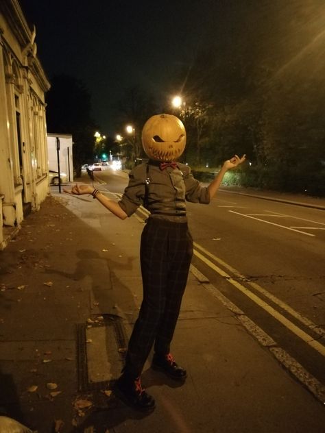 Jack Lantern Costume, Halloween Costumes References, Pumpkin Head Outfit, Pumpkin People Costume, Creepy Pumpkin Costume, Pumpkin Head Cosplay, Pumpkin Gentleman Tiktok, Pumpkin Man Costume, Halloween Costume Pumpkin Head