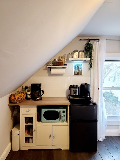 #tinykitchen #studioapartment #kitchenette #tinyliving 1 Room Apartment Ideas Small Cozy, Home Office Kitchenette, Kitchenette Ideas No Sink, Mini Kitchen Bedroom, Mini Kitchens Small Spaces, Kitchenette Aesthetic, No Sink Kitchenette, Kitchen In Bedroom Mini, Bedroom Mini Kitchen