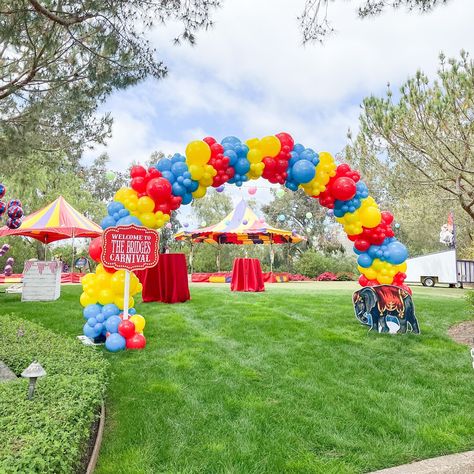 Need a grand and festive entrance for your event? A 22-ft organic arch is the most popular request for events that need a focal point for the entrance. This carnival themed event was so fun 🥳 Head over to our website for a quote: www.luxanballoons.com Carnival Entrance Ideas, Carnival Themed Balloon Arch, Carnival Balloon Arch, Carnival Birthday Party Entrance, Entrance Balloon Arch, Carnival Backdrop Balloons, Balloon Arch Entrance, Carnival Birthday Entrance, Carnival Entrance Arch