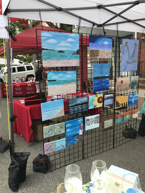 Artwork Booth Display Ideas, Grid Wall Art Display, Painting Vendor Display, Canvas Painting Display Ideas, Outdoor Art Display, Art Showcase Display, Art Fair Display Ideas Vendor Booth, Art Show Tent, Painting Booth Display