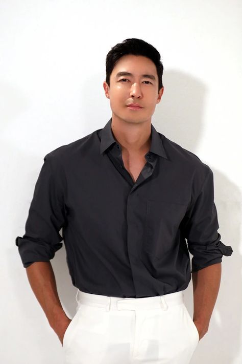 Daniel Henney 2022, Daniel Henney Photoshoot, American Actors Male, Daniel Henny, Daniel Henney, Steve Mcgarrett, Airport Pictures, Angelina Jolie Photos, Nikolaj Coster Waldau