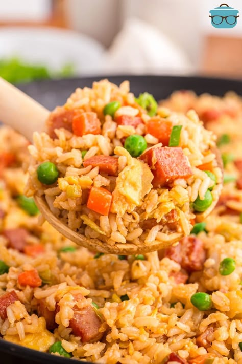 Spam Fried Rice - The Country Cook Spam Recipes Dinners, Quick Fried Rice, Fried Spam, Spam Fried Rice, Ham Fried Rice, Spam Recipes, Fried Rice With Egg, Pineapple Fried Rice, Pork Fried Rice