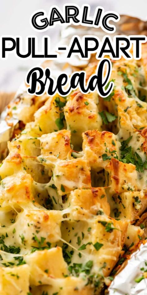 Cheese Loaf Bread, Pull Apart Bread Appetizer, Cheeses Bread, Garlic Breads, Pull Apart Recipes, Pull Apart Cheese Bread, Cheese Pull Apart, Everyone In My Family, Pull Apart Garlic Bread