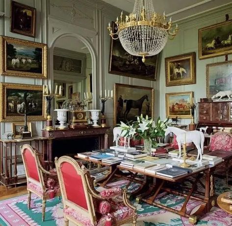 Castle Library, Ad Architectural Digest, Chateaux Interiors, Traditional Office, Traditional Interior Design, Carved Furniture, French Chateau, Maximalism, French Interior