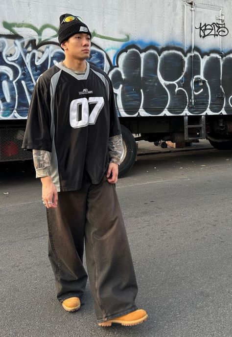 Board Outfit, Looks Hip Hop, Guy Fits, Baggy Streetwear, Streetwear Inspo, Streetwear Fits, Street Style Outfits Men, Street Fashion Men Streetwear, Guys Clothing Styles