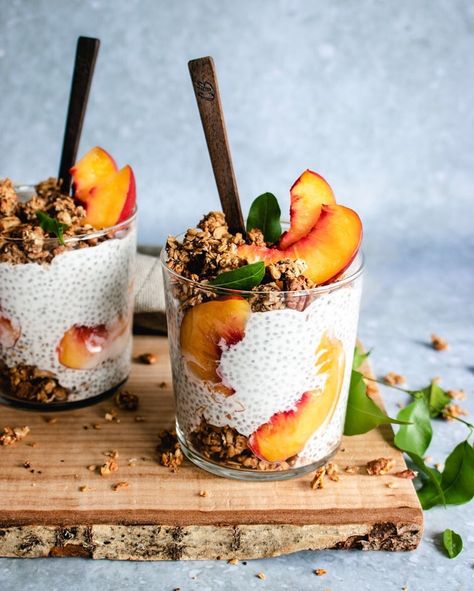 Great peach chia pudding 🍑 @deliciousplate Breakfast Cafe, Nourishing Foods, Peach Pie, Breakfast Idea, Healthy Food Motivation, Morning Everyone, Good Morning Everyone, Chia Pudding, Healthy Snacks Recipes