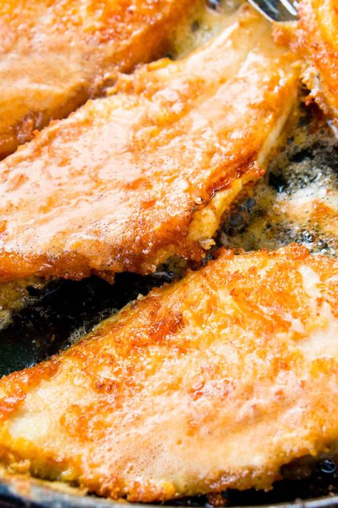 This fabulous weeknight warrior recipe makes Super Crispy, Pan Fried Fish that's ready in just 20 minutes! Fish Pan Fry Recipe, Bass Recipes Fried, Cat Fish Fillet Recipes, Pan Fried Rock Fish Recipe, Pan Fried Bass Recipe, How To Fry Cod Fish, Pan Fried Kingklip Recipe, Crispy Flounder Recipes, Fried Bass Recipes