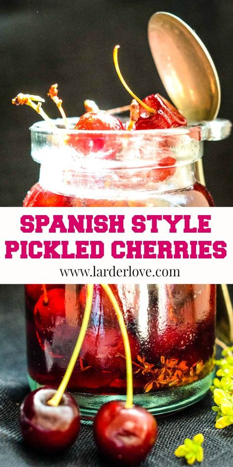 Sour Cherries Recipes, Fermented Cherries, Preserving Cherries, Pickled Cranberries, Savory Cherry Recipes, Sour Cherry Recipes, Pickled Fruit, Easy Pickle, Cherry Christmas