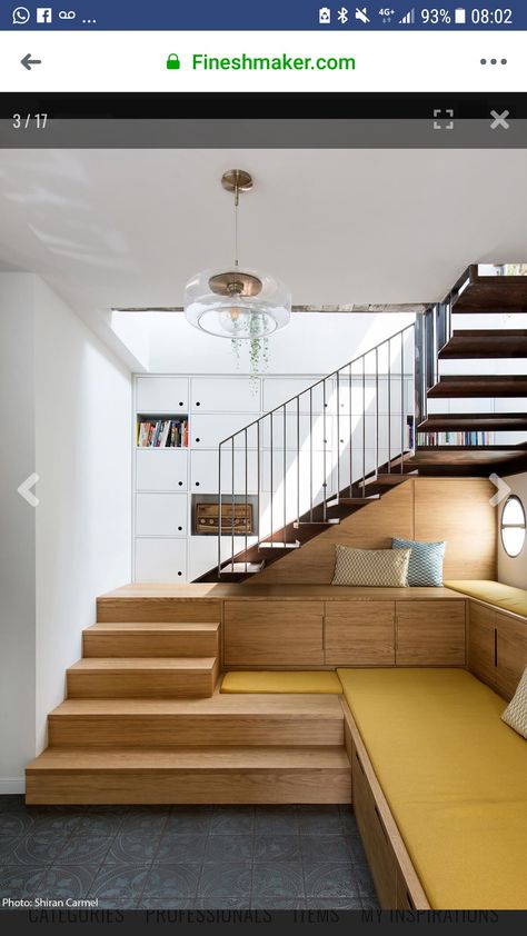 Modern Staircase Storage, Staircase With Seating, Stair With Storage, Staircase Seating, Duplex Staircase Design, Internal Steps, Corner Staircase, Sitting Stairs, Corner Stairs