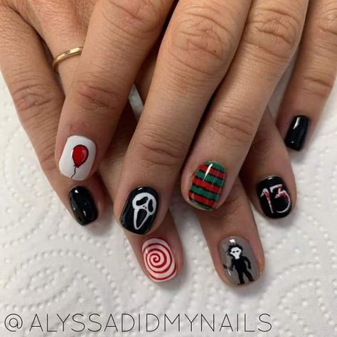 Halloween Gel Overlay, Scary Movie Nails Short, Gel Manicure Fall Designs, Horror Movie Acrylic Nails, Short Scary Nails, Halloween Nails Movies, Halloween Gel Manicure Ideas, Horror Movie Nails Short, Horror Theme Nails