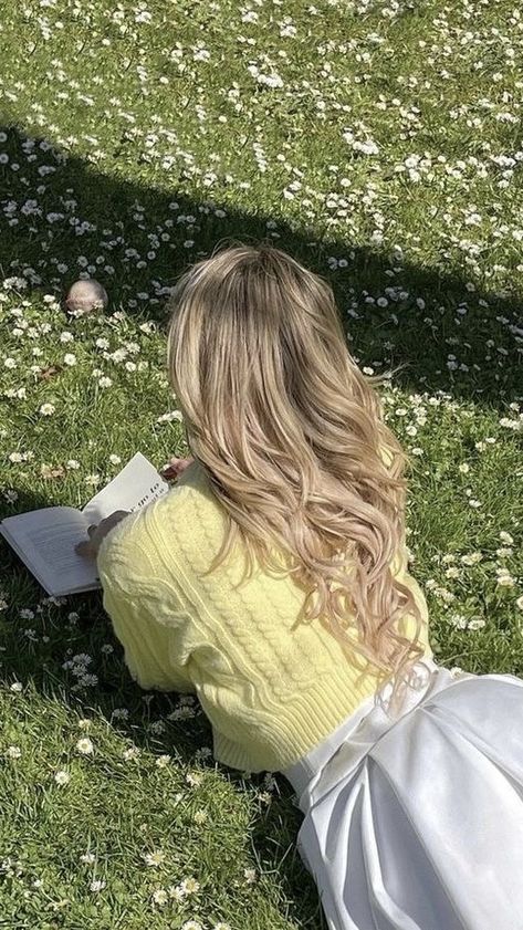 Elyse Core, Spring Girl, Spring Aesthetic, Spring Vibes, Spring 2024, Soft Girl, Blonde Girl, Summer Aesthetic, Aesthetic Girl