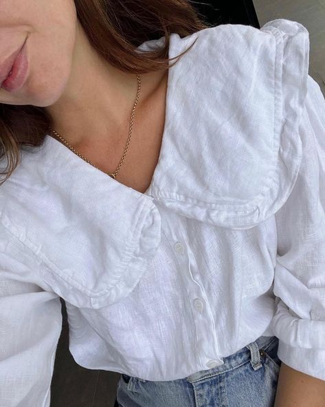 Marlow and Mae | New Emme blouse 💖 pre orders are shipping this week. All sizes are now available online! #marlowandmae | Instagram Ladies Blouse Designs, Button Picture, Shoe Gifts, Linen Clothes, Black Button, White Blouse, Shop Blouses, White Linen, Sales Gifts