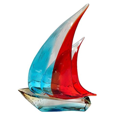 Glass Boat, Glass Art Pictures, Glass Fusing Projects, Contemporary Glass Art, Sail Boat, Decor Figurines, Fused Glass Art, Glass Art Sculpture, Figurative Sculpture