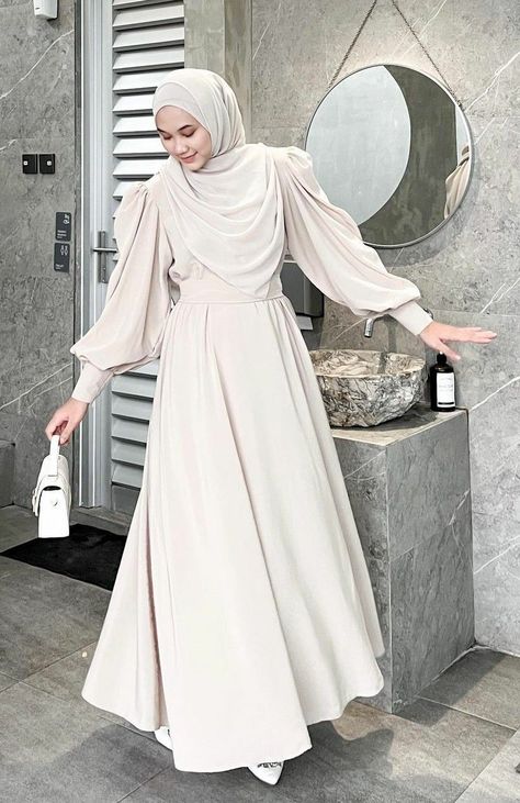 [AffiliateLink] 85 Muslim Fashion Dress Gowns Insights You Will Love Right Now #muslimfashiondressgowns Muslim Fashion Dress Gowns, Dress Muslim Modern, Moslem Fashion, Model Gamis, Muslimah Dress, Muslim Women Fashion, Dress Muslim, Mode Abaya, Ootd Dress