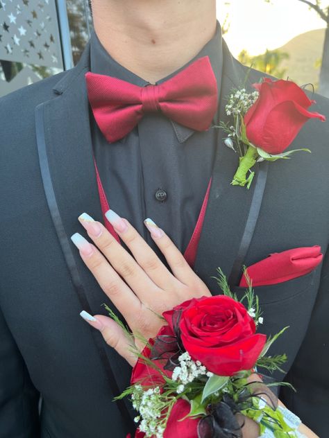 Black Tux With Red Accents, Black And Red Chambelan Outfits, Red Suit Prom, Red Chambelanes Outfits, Red And Black Prom Couples, Chambelanes Outfits Quinceanera Red, Red Prom Couple, Black Red Suit, Md Photoshoot