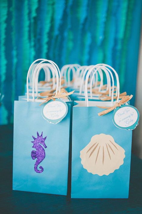 Ariel Birthday Party, Sea Party Ideas, Mermaid Cupcakes, Ariel Birthday, Sea Baby Shower, Sea Birthday Party, Mermaid Theme Party, Mermaid Baby Showers, Mermaid Parties