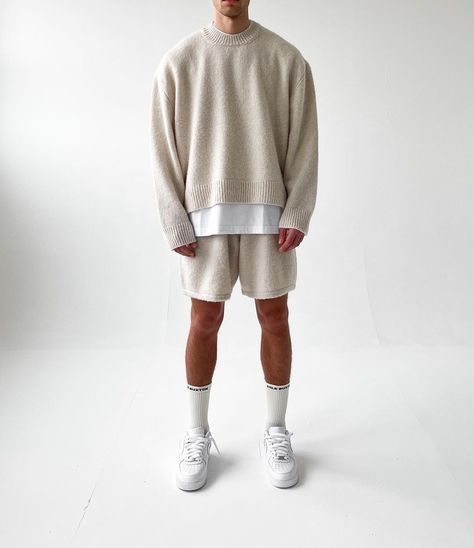 Cole Buxton on Instagram: “Matching knitwear sets dropping this Friday! We based the shorts on the classic Warm Up shorts, so they carry the same boxy and loose…” Vans Outfit Men, Aesthetic Male Outfits, Beige Outfits, Knitted Sweater Men, Cole Buxton, Sweater Outfits Men, Minimalist Clothing, Vans Outfit, Garment Details