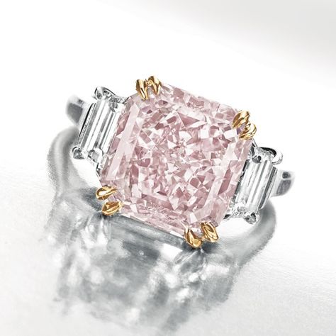 Harry Winston Engagement Ring, Harry Winston Engagement, Pink Diamond Ring, Blue Diamond Ring, Harry Winston, Jewelry Auction, Fancy Color Diamonds, Pink Diamond, Pricing Jewelry