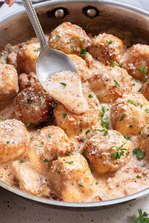 These meatballs are a delightful dish that's quick and easy to prepare. The combination of tender meatballs and creamy, tangy sauce makes for a comforting and satisfying meal. Whether you're cooking for a special occasion or just a weeknight dinner, this dish will become a family favorite. Enjoy the rich flavors and cozy comfort of Marry Me Chicken Meatballs! Marry Me Chicken Meatballs Half Baked, Chicken Curry Meatballs, Creamy Chicken Meatballs, Chicken Tenders Meal Ideas Dinners, Marry Me Meatballs, Marry Me Chicken Meatballs, Meatball Recipes Dinner, Creamy Meatball Sauce, Turkey Meatball Dinner Ideas