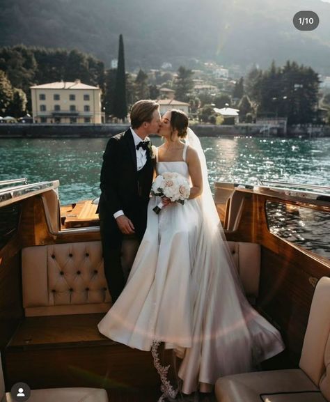 The 15 Best Honeymoon Destinations For a Romantic Getaway | Couple Aesthetic | Couples Travelling | Honeymoon Destinations That Are Romantic & In Your Budget Lake Garda Italy Wedding, Lake Como Elopement Photography, Lake Como Wedding Aesthetic, Lake Como Elopement, Sicily Elopement, Honey Moon Places, Dream Honeymoon Destinations, Boat Proposal, Marriage Aesthetic