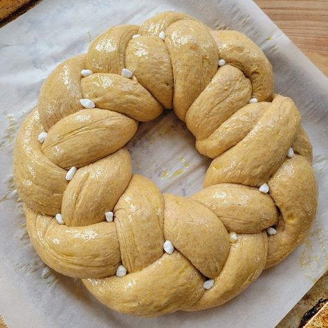 Bread Wreath Sourdough Wreath Bread, Wreath Bread, Braided Wreath, Sourdough Brioche, Bread Wreath, Kamut Flour, Hot Cross Buns Recipe, Holiday Bread, Christmas Bread