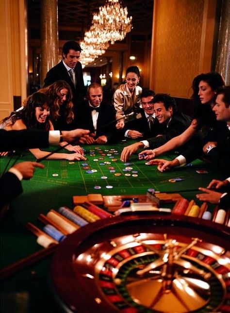 مرسيدس بنز, Casino Royale Party, Poker Night, Casino Outfit, Gambling Party, Gambling Humor, Gambling Games, Online Casino Bonus, Casino Night