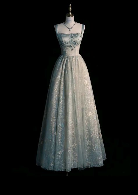 Old Style Prom Dresses, 1800s Prom Dress, Debutant Ball Dresses White, Debutante Dresses Vintage, Classy Prom Dresses Vintage, Debutant Dress, Asian Prom Dress, Debut Dress, Chinese Prom Dress