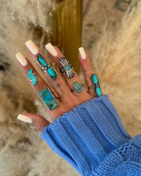 Is there such a thing as too much turquoise? 🦋 Western Fashion Jewelry, Teal Jewelry, Vintage Turquoise Jewelry, Vintage Turquoise Ring, Western Turquoise, Rings Boho, Country Jewelry, Shield Ring, Western Accessories