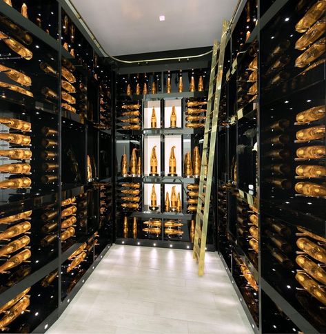 Liquor Room, Spanish Mansion, Champagne Room, Beverly Hills Mansion, Home Wine Cellars, Beverly Hills Houses, Boss Life, Wine Store, Expensive Houses