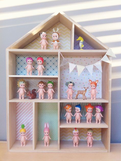 Sonny angels House #sonnyangels #sonnyangelshouse #sonnyangelshome #sonnyangelssweethome Sonny Angel House, Sylvanian Family, Sonny Angels, Toy Room, Angel Decor, Box Houses, Angel Doll, Toy Rooms, Sonny Angel