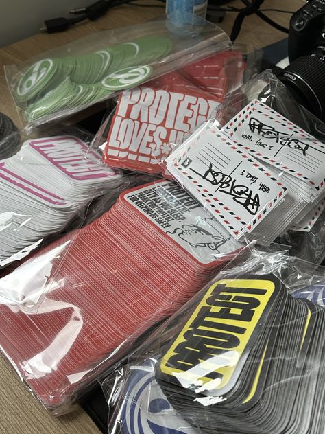 Clothing Brand Stickers, Streetwear Packaging, Brand Merchandise Ideas, Clothing Brand Packaging, Branded Stickers, Branding Stickers, Apparel Design Inspiration, Identity Design Inspiration, Clothing Packaging